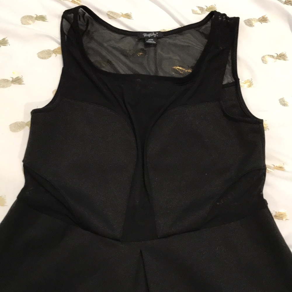 Cute black shirt